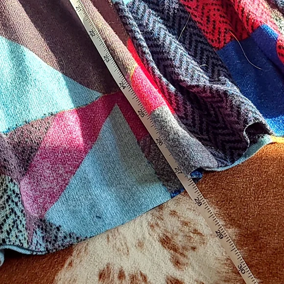 Colorful Geometric Patterned Skirt - Picture 7 of 11